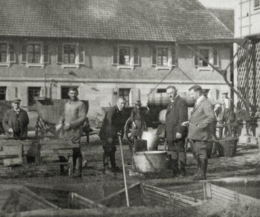 1882